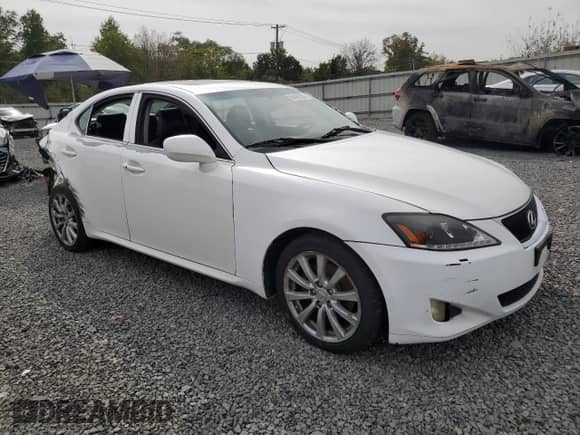 2007 Lexus IS 250 with VIN JTHCK262572016431, listed as a Copart auction lot 84465305 with Not provided miles and Salvage title. Bid and sale history available at DreamBid. Image 4.