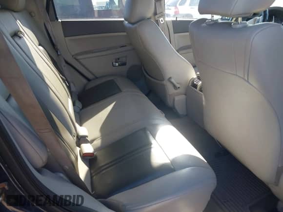 2006 Jeep Grand Cherokee Limited with VIN 1J4HR58NX6C223850, listed as a IAAI auction lot 43503925 with 109,138 mi miles and . Bid and sale history available at DreamBid. Image 8.