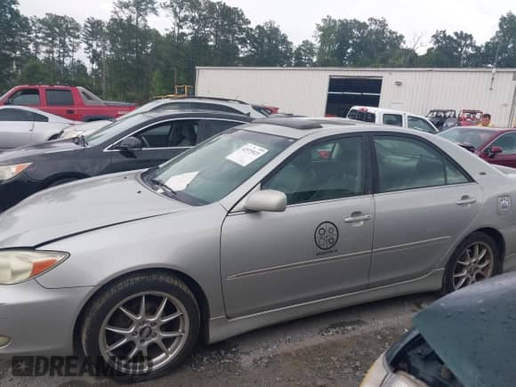 2004 Toyota Camry LE with VIN 4T1BE30K54U278450, listed as a IAAI auction lot 42975523 with 259,555 mi miles and . Bid and sale history available at DreamBid. Image 14.