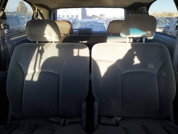 2004 Dodge Caravan EX с VIN 2D4GP74L04R526571, выставлен на аукционе Copart как лот 85951654 с пробегом 319 750 миль миль и Списание • Salvage title. История ставок и продаж доступна на DreamBid. Изображение 10.