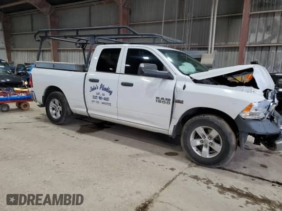 2017 Ram 1500 Tradesman z VIN 1C6RR6FT3HS864081, wystawiony jako Copart lot #69368275 z przebiegiem 134 103 mil mil oraz Szkoda całkowita • Salvage title. Historia ofert i sprzedaży dostępna na DreamBid. Obrazek 4.