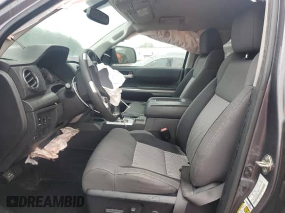 2015 Toyota Tundra SR z VIN 5TFUW5F11FX420220, wystawiony jako Copart lot #82267395 z przebiegiem 29 982 mil mil oraz Szkoda całkowita • Salvage title. Historia ofert i sprzedaży dostępna na DreamBid. Obrazek 7.