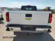2015 Chevrolet Silverado 2500HD Work Truck z VIN 1GC1KUEG0FF536514, wystawiony jako Copart lot #53471415 z przebiegiem 187 156 mil mil oraz Szkoda całkowita • Salvage title. Historia ofert i sprzedaży dostępna na DreamBid. Obrazek 6.