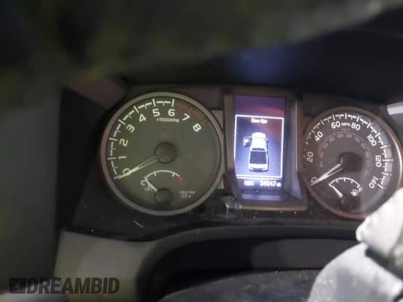 2019 Toyota Tacoma SR с VIN 3TMCZ5AN4KM210028, выставлен на аукционе IAAI как лот 43248744 с пробегом 54 047 миль миль и . История ставок и продаж доступна на DreamBid. Изображение 16.