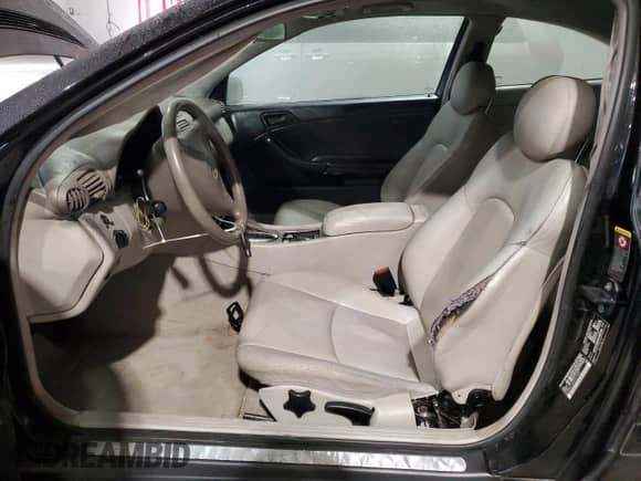 2002 Mercedes-Benz C 230/260/280/320 with VIN WDBRN47J42A341699, listed as a Copart auction lot 82357625 with 110,886 mi miles and Salvage title. Bid and sale history available at DreamBid. Image 7.
