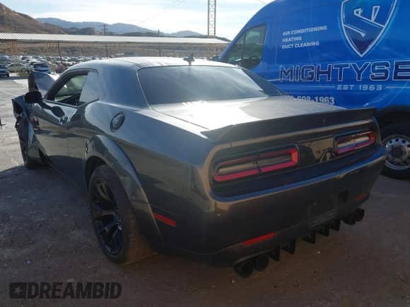 2022 Dodge Challenger R/T Scat Pack с VIN 2C3CDZFJ3NH122042, выставлен на аукционе IAAI как лот 41414254 с пробегом 24 486 миль миль и . История ставок и продаж доступна на DreamBid. Изображение 3.