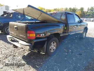 2003 Chevrolet Silverado 1500 with VIN 1GCEK19V43Z221198, listed as a IAAI auction lot 43484656 with 165,592 mi miles and . Bid and sale history available at DreamBid. Image 4.