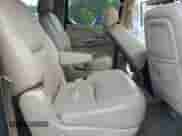 2013 Cadillac Escalade ESV Luxury с VIN 1GYS4HEF4DR303318, выставлен на аукционе Copart как лот 82030375 с пробегом 145 791 миль миль и Чистый • Clean title. История ставок и продаж доступна на DreamBid. Изображение 11.