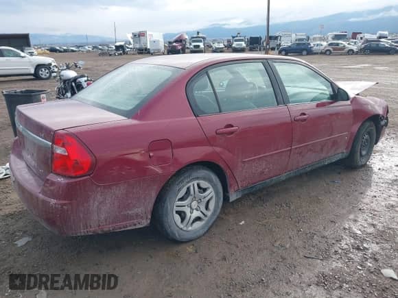 2007 Chevrolet Malibu 1LS z VIN 1G1ZS58F77F231954, wystawiony jako IAAI lot #40919673 z przebiegiem 172 545 mil mil oraz . Historia ofert i sprzedaży dostępna na DreamBid. Obrazek 4.