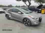 2013 Hyundai Elantra SE z VIN KMHDH6AE1DU019187, wystawiony jako Copart lot #50271015 z przebiegiem 117 775 mil mil oraz Szkoda całkowita • Salvage title. Historia ofert i sprzedaży dostępna na DreamBid. Obrazek 4.