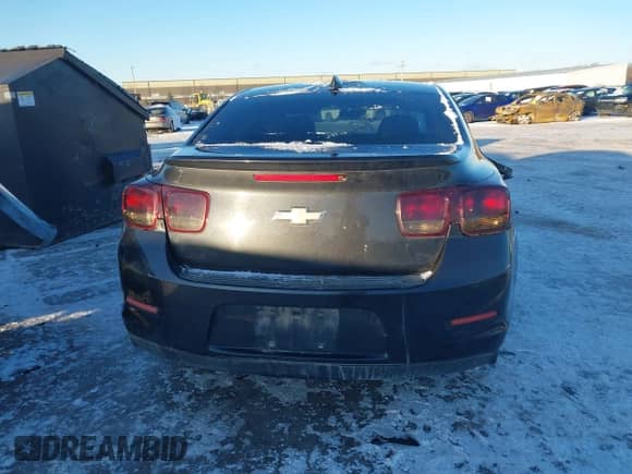 2015 Chevrolet Malibu LT с VIN 1G11E5SXXFF138334, выставлен на аукционе IAAI как лот 41358384 с пробегом 188 286 миль миль и . История ставок и продаж доступна на DreamBid. Изображение 16.