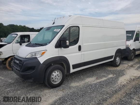 2023 Ram ProMaster Cargo с VIN 3C6LRVDG7PE588382, выставлен на аукционе Copart как лот 70963625 с пробегом 72 195 миль миль и Чистый • Clean title. История ставок и продаж доступна на DreamBid. Изображение 1.