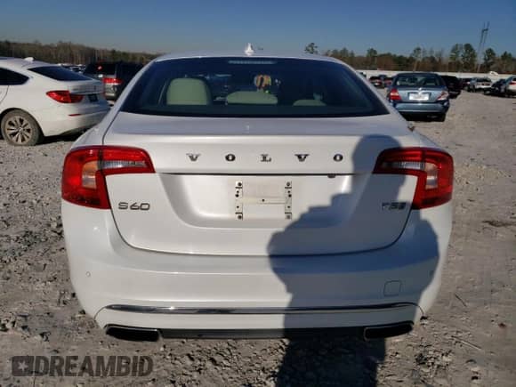 2018 Volvo S60 Inscription Platinum с VIN LYV402HMXJB173940, выставлен на аукционе Copart как лот 79172763 с пробегом 84 912 миль миль и . История ставок и продаж доступна на DreamBid. Изображение 6.