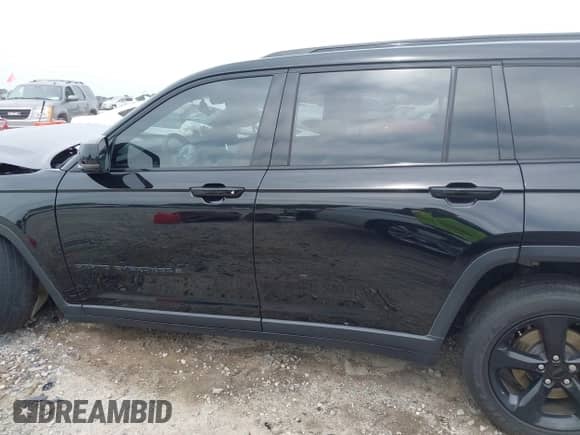 2023 Jeep Grand Cherokee Altitude с VIN 1C4RJJAG7P8794349, выставлен на аукционе IAAI как лот 42033035 с пробегом 46 524 миль миль и . История ставок и продаж доступна на DreamBid. Изображение 15.