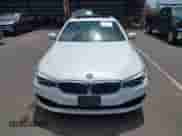 2019 BMW 5 Series 530e с VIN WBAJA9C56KB254619, выставлен на аукционе IAAI как лот 42455406 с пробегом 25 711 миль миль и . История ставок и продаж доступна на DreamBid. Изображение 12.