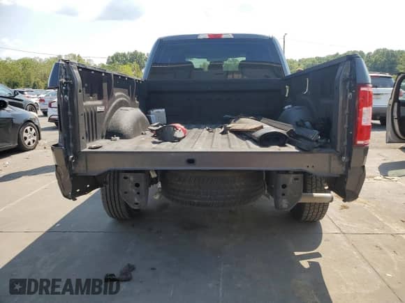 2018 Ford F-150 XL with VIN 1FTEX1CBXJFE43243, listed as a Copart auction lot 81540395 with 42,007 mi miles and Salvage title. Bid and sale history available at DreamBid. Image 6.