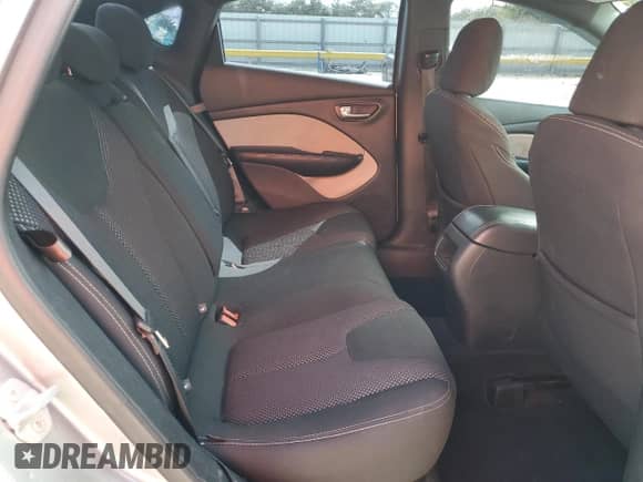 2015 Dodge Dart SXT z VIN 1C3CDFBB4FD362776, wystawiony jako Copart lot #84064445 z przebiegiem 140 045 mil mil oraz Szkoda całkowita • Salvage title. Historia ofert i sprzedaży dostępna na DreamBid. Obrazek 10.