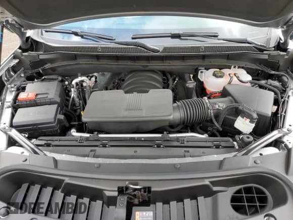 2024 Chevrolet Suburban LS z VIN 1GNSKBKD9RR365985, wystawiony jako Copart lot #79745924 z przebiegiem 11 mil mil oraz Szkoda całkowita • Salvage title. Historia ofert i sprzedaży dostępna na DreamBid. Obrazek 12.