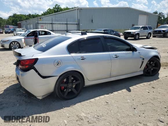 2017 Chevrolet SS z VIN 6G3F15RW1HL301692, wystawiony jako Copart lot #57909044 z przebiegiem 99 273 mil mil oraz Szkoda całkowita • Salvage title. Historia ofert i sprzedaży dostępna na DreamBid. Obrazek 3.