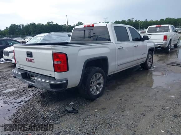 2014 GMC Sierra 1500 SLT с VIN 3GTP1VEC1EG447533, выставлен на аукционе IAAI как лот 42960575 с пробегом 220 442 миль миль и . История ставок и продаж доступна на DreamBid. Изображение 4.