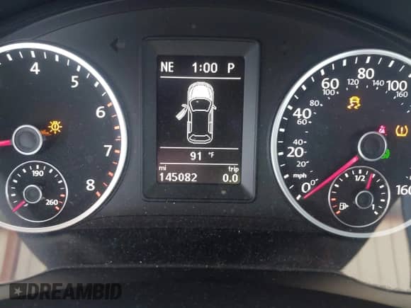 2014 Volkswagen Tiguan SEL with VIN WVGAV3AX9EW625726, listed as a IAAI auction lot 42401853 with 145,082 mi miles and . Bid and sale history available at DreamBid. Image 16.