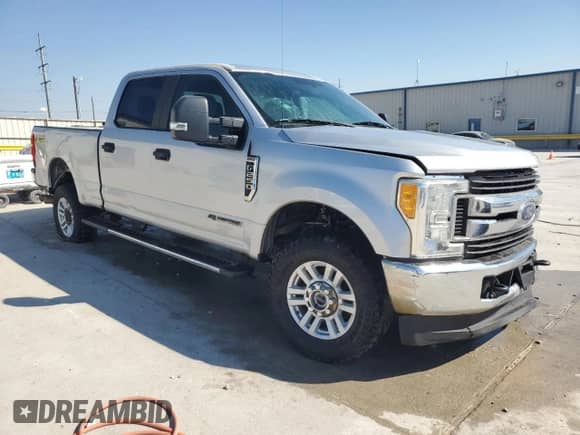 2017 Ford F-250 Lariat с VIN 1FT7W2BT7HED84809, выставлен на аукционе Copart как лот 87221375 с пробегом 116 381 миль миль и Списание • Salvage title. История ставок и продаж доступна на DreamBid. Изображение 4.