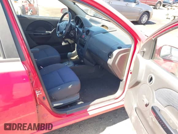 2008 Chevrolet Aveo LS с VIN KL1TD66618B067312, выставлен на аукционе IAAI как лот 43040899 с пробегом Не указан миль и . История ставок и продаж доступна на DreamBid. Изображение 5.