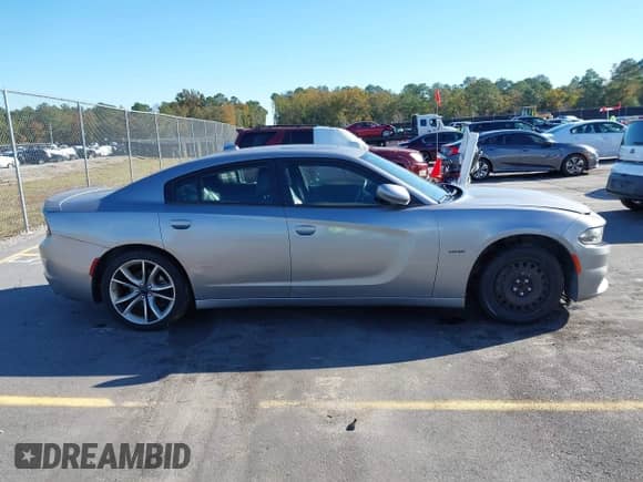 2015 Dodge Charger RT с VIN 2C3CDXCT8FH729372, выставлен на аукционе IAAI как лот 43581077 с пробегом 245 098 миль миль и . История ставок и продаж доступна на DreamBid. Изображение 13.