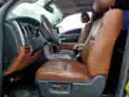2012 Toyota Tundra Limited z VIN 5TFHW5F12CX266713, wystawiony jako Copart lot #80354775 z przebiegiem 154 198 mil mil oraz Szkoda całkowita • Salvage title. Historia ofert i sprzedaży dostępna na DreamBid. Obrazek 7.