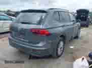 2019 Volkswagen Tiguan S с VIN 3VV1B7AX6KM047182, выставлен на аукционе IAAI как лот 42926074 с пробегом 93 990 миль миль и . История ставок и продаж доступна на DreamBid. Изображение 4.