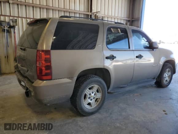 2007 Chevrolet Tahoe LTZ z VIN 1GNFC13J77R202004, wystawiony jako Copart lot #82496575 z przebiegiem Nie podano mil oraz Czysty tytuł • Clean title. Historia ofert i sprzedaży dostępna na DreamBid. Obrazek 3.