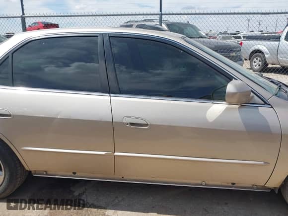 2000 Honda Accord EX with VIN 1HGCG1654YA080878, listed as a IAAI auction lot 43235559 with 226,898 mi miles and . Bid and sale history available at DreamBid. Image 13.