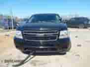 2014 Chevrolet Tahoe Commercial z VIN 1GNLC2E04ER158425, wystawiony jako IAAI lot #41526713 z przebiegiem Nie podano mil oraz . Historia ofert i sprzedaży dostępna na DreamBid. Obrazek 13.