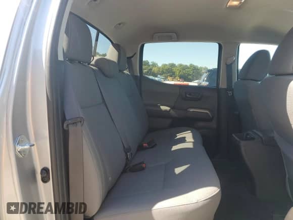 2022 Toyota Tacoma SR5 with VIN 3TMAZ5CN3NM192341, listed as a Copart auction lot 71441435 with 52,057 mi miles and Salvage title. Bid and sale history available at DreamBid. Image 10.