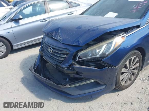 2016 Hyundai Sonata Sport z VIN 5NPE34AFXGH414116, wystawiony jako IAAI lot #43082705 z przebiegiem 195 364 mil mil oraz . Historia ofert i sprzedaży dostępna na DreamBid. Obrazek 6.