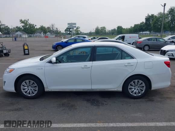 2014 Toyota Camry LE с VIN 4T1BD1FK9EU138370, выставлен на аукционе IAAI как лот 42918289 с пробегом 312 699 миль миль и . История ставок и продаж доступна на DreamBid. Изображение 15.