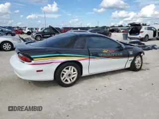 1993 Chevrolet Camaro Z28 с VIN 2G1FP22P0P2108602, выставлен на аукционе Copart как лот 73685294 с пробегом 35 007 миль миль и Списание • Salvage title. История ставок и продаж доступна на DreamBid. Изображение 3.