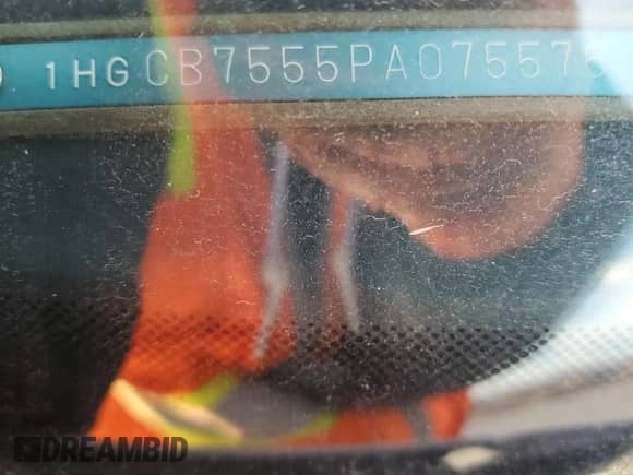 1993 Honda Accord LX с VIN 1HGCB7555PA075576, выставлен на аукционе Copart как лот 87296714 с пробегом 230 192 миль миль и Списание • Salvage title. История ставок и продаж доступна на DreamBid. Изображение 15.