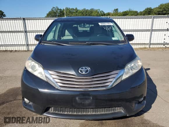 2015 Toyota Sienna Limited с VIN 5TDDK3DC2FS126562, выставлен на аукционе Copart как лот 80061105 с пробегом 77 688 миль миль и Чистый • Clean title. История ставок и продаж доступна на DreamBid. Изображение 5.
