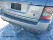 2011 Land Rover Range Rover Sport SC z VIN SALSH2E4XBA274563, wystawiony jako IAAI lot #41614852 z przebiegiem 114 586 mil mil oraz . Historia ofert i sprzedaży dostępna na DreamBid. Obrazek 6.