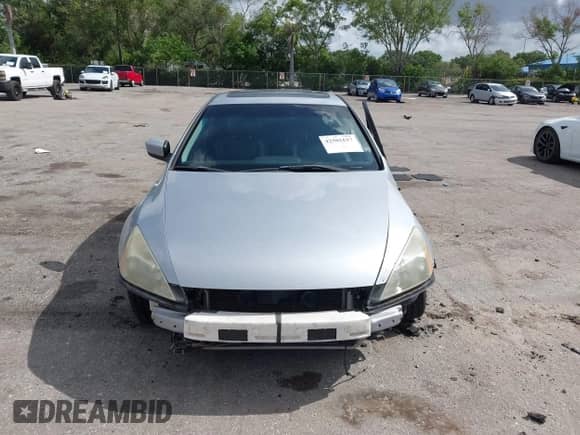 2003 Honda Accord EX с VIN 1HGCM81693A015602, выставлен на аукционе IAAI как лот 42501617 с пробегом 213 450 миль миль и . История ставок и продаж доступна на DreamBid. Изображение 13.
