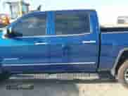 2017 GMC Sierra 1500 SLT z VIN 3GTU2NEC7HG500112, wystawiony jako IAAI lot #42744274 z przebiegiem 95 062 mil mil oraz . Historia ofert i sprzedaży dostępna na DreamBid. Obrazek 14.