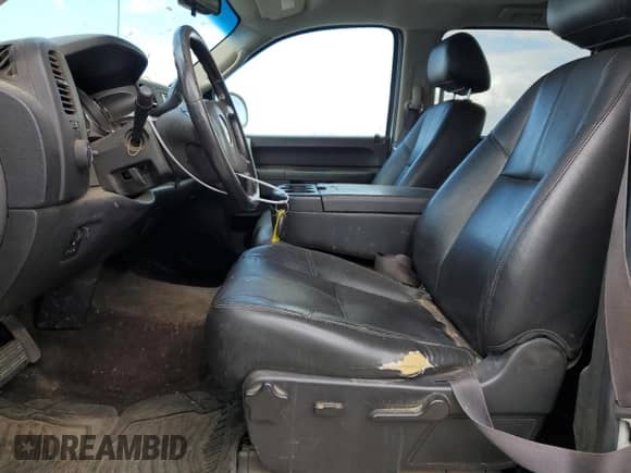 2014 Chevrolet Silverado 2500HD LT with VIN 1GC1KXCG9EF102305, listed as a Copart auction lot 85853395 with 150,505 mi miles and Clean title. Bid and sale history available at DreamBid. Image 7.