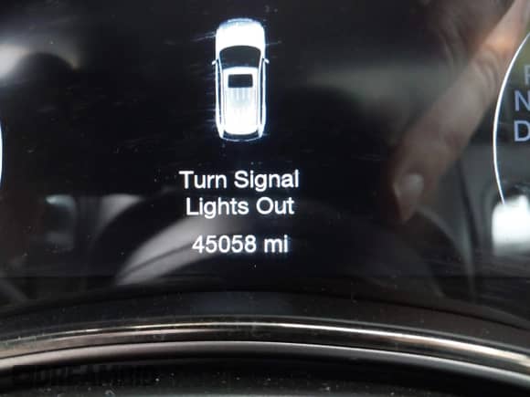 2020 Jeep Grand Cherokee Limited X с VIN 1C4RJFBG3LC359301, выставлен на аукционе IAAI как лот 42302151 с пробегом 45 058 миль миль и . История ставок и продаж доступна на DreamBid. Изображение 16.