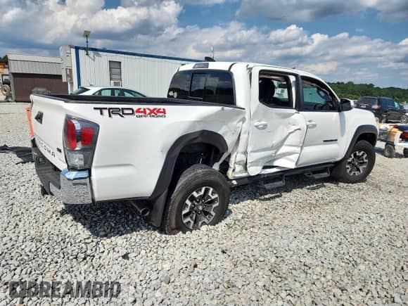 2021 Toyota Tacoma SR with VIN 3TMCZ5AN8MM437287, listed as a Copart auction lot 71411065 with 41,490 mi miles and Salvage title. Bid and sale history available at DreamBid. Image 3.