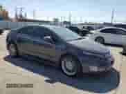 2015 Chevrolet Volt z VIN 1G1RD6E44FU111915, wystawiony jako Copart lot #81516245 z przebiegiem 123 661 mil mil oraz Czysty tytuł • Clean title. Historia ofert i sprzedaży dostępna na DreamBid. Obrazek 4.