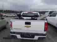 2017 Chevrolet Colorado 2WD WT с VIN 1GCGSBEN3H1243932, выставлен на аукционе IAAI как лот 41119096 с пробегом 84 800 миль миль и . История ставок и продаж доступна на DreamBid. Изображение 16.
