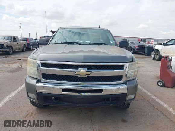 2008 Chevrolet Silverado 1500 LTZ с VIN 2GCEK13M281132553, выставлен на аукционе IAAI как лот 43404240 с пробегом 191 343 миль миль и . История ставок и продаж доступна на DreamBid. Изображение 11.
