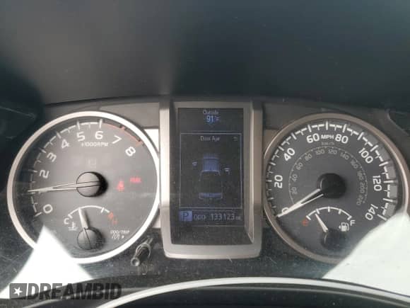 2017 Toyota Tacoma SR5 with VIN 3TMCZ5AN1HM100059, listed as a Copart auction lot 71779535 with 133,123 mi miles and Clean title. Bid and sale history available at DreamBid. Image 9.