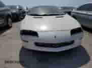1994 Chevrolet Camaro Z28 z VIN 2G1FP22P6R2174641, wystawiony jako Copart lot #74356334 z przebiegiem 47 215 mil mil oraz Nie do naprawy • Non repairable. Historia ofert i sprzedaży dostępna na DreamBid. Obrazek 5.